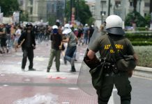 Πανεπιστημιακό άσυλο και κρατική καταστολή foititesdemopolice.jpg