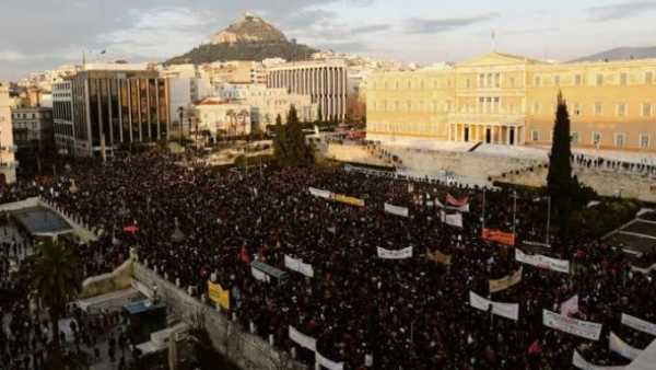 Διαδήλωση 12 Φλεβάρη, δικαίωμα στη διαδήλωση, καταστροφές, ζημιές, επεισόδια