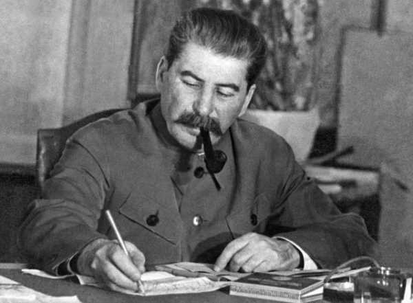 Πώς ο Στάλιν παραχάραξε επίσημα τη μαρξιστική θεωρία για το κράτος