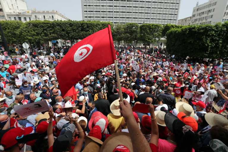 Το πραξικόπημα και το νέο μαζικό κίνημα στην Τυνησία