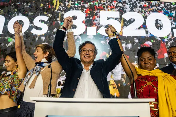 Η ιστορική νίκη της Αριστεράς στην Κολομβία