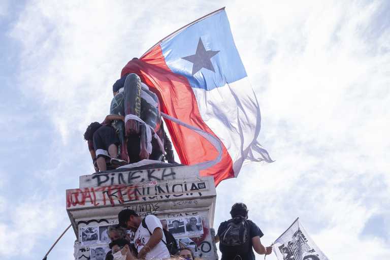 Δημοψήφισμα στη Χιλή: γιατί νίκησε το «όχι» στο προτεινόμενο νέο Σύνταγμα