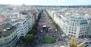 Τα πλήθη βγήκαν μαζικά στους δρόμους της Πράγας το προηγούμενο Σάββατο. Κανείς δεν περίμενε κάτι τέτοιο / Marxistická Alternativa