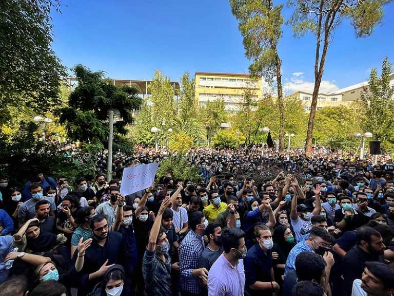 Ιράν: Η προκήρυξη της IMT για την εξέγερση